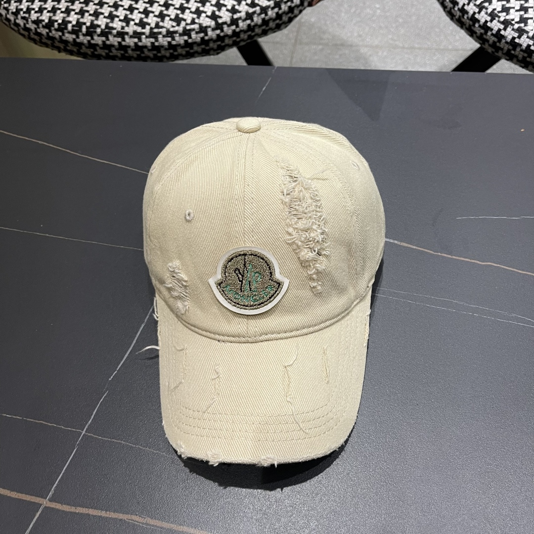  蒙口MONCLER新款破洞棒球帽，时尚炸街单品，风格很OK，高品质舒适透气，