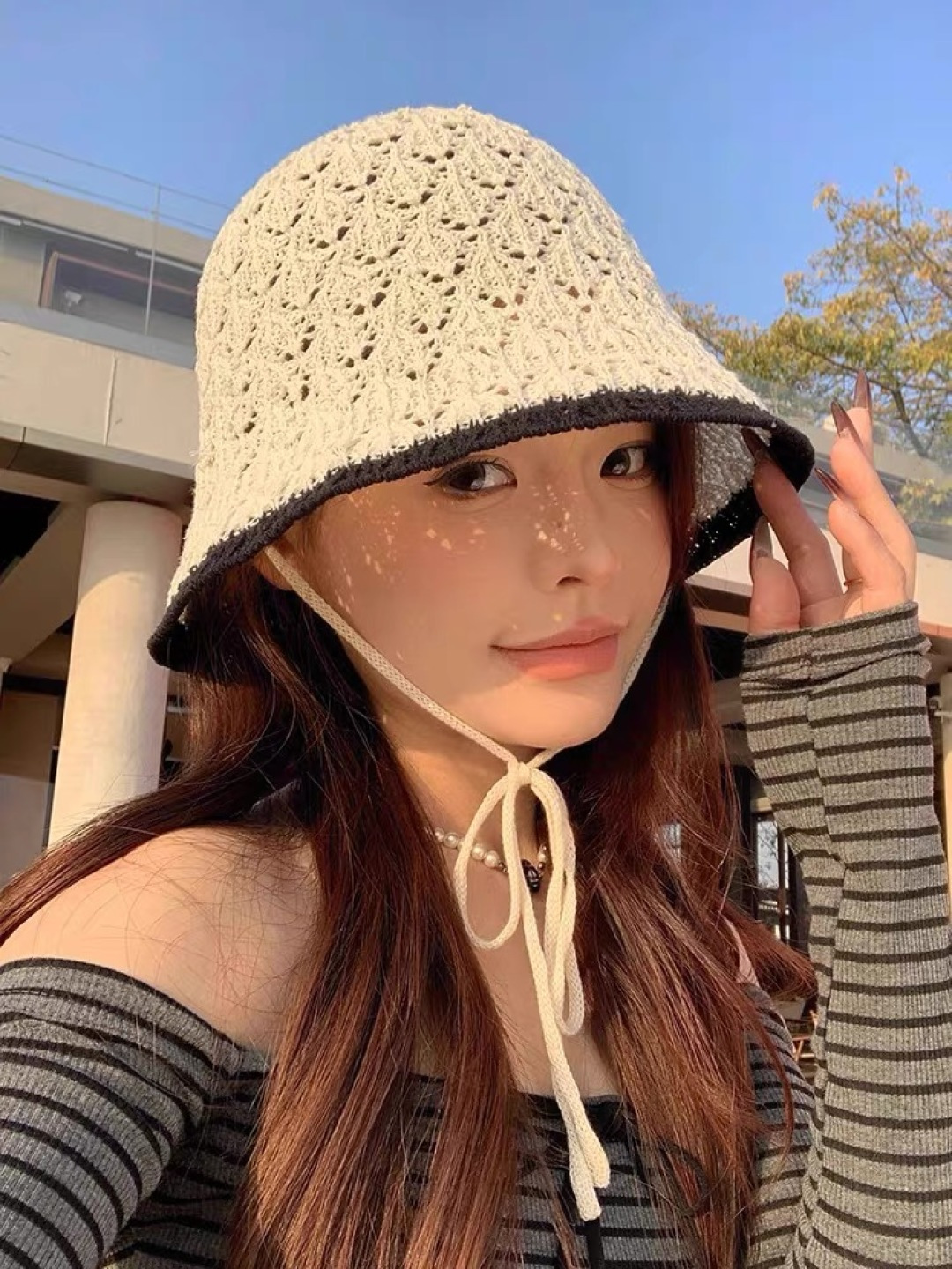  Pr@da 普拉达新款针织镂空渔夫帽，可甜可盐，桶帽巨遮脸超A的帽型，美妞别错过！