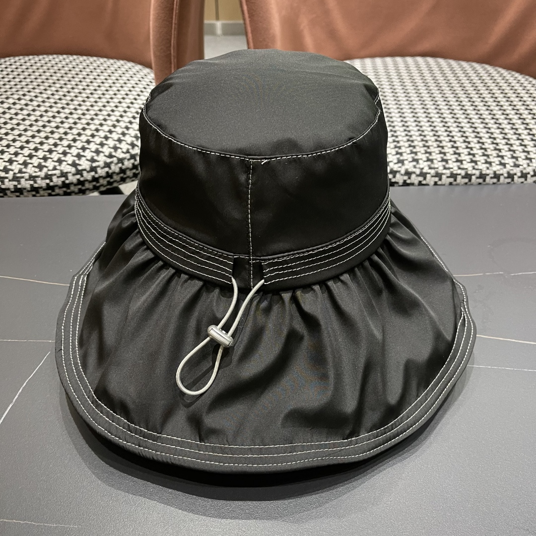 【DIOR迪奥】春夏季新款大帽檐渔夫帽，可折叠很好搭配，出街必备

