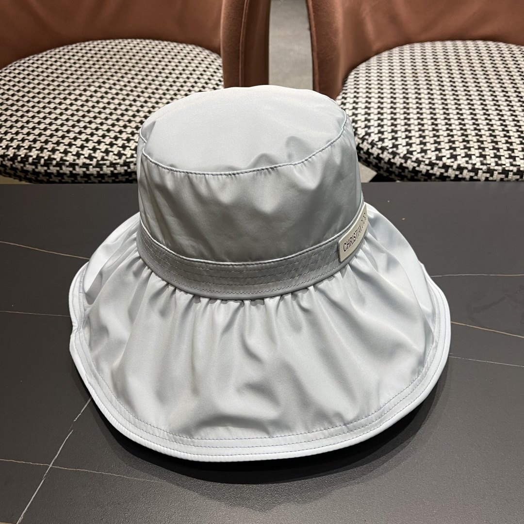 【DIOR迪奥】春夏季新款大帽檐渔夫帽，可折叠很好搭配，出街必备

