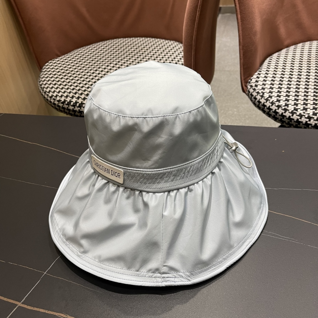 【DIOR迪奥】春夏季新款大帽檐渔夫帽，可折叠很好搭配，出街必备


