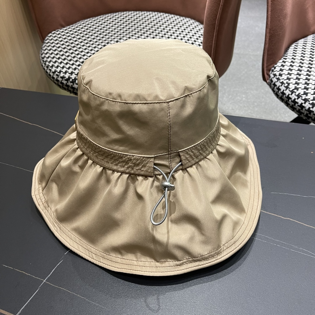 【DIOR迪奥】春夏季新款大帽檐渔夫帽，可折叠很好搭配，出街必备

