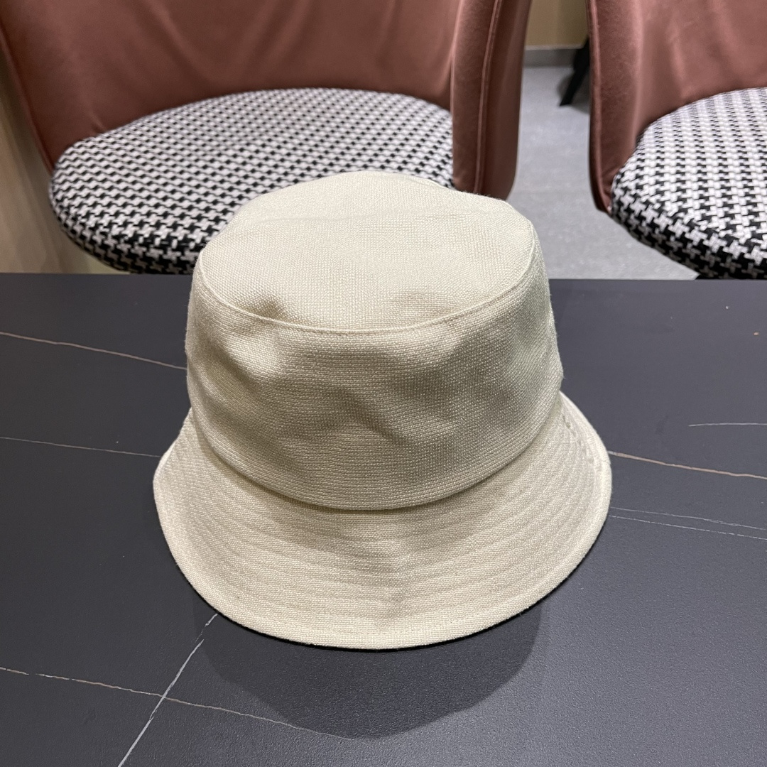  celine赛琳 春夏新款遮阳渔夫帽超显气质，质感无敌！