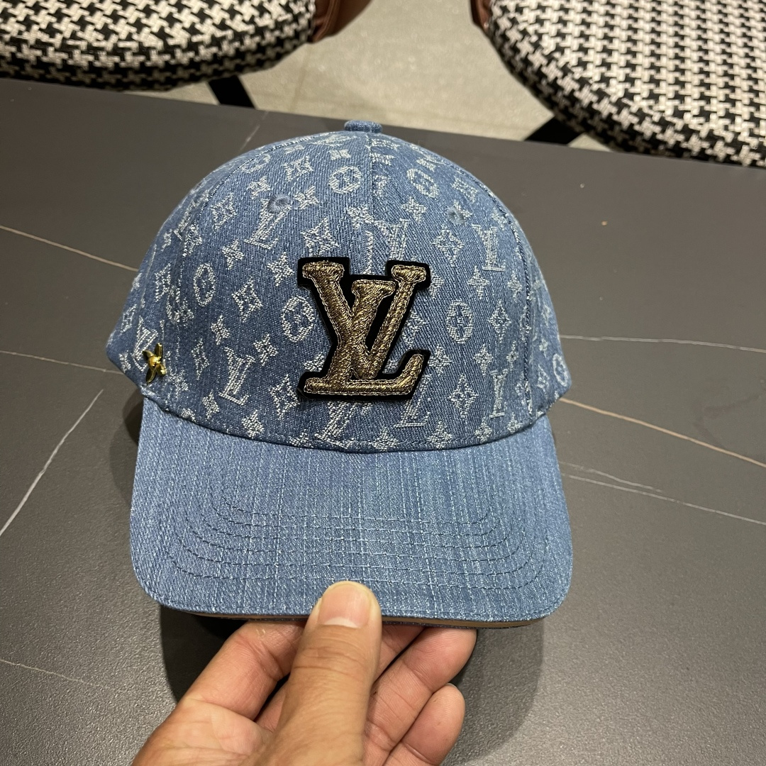  LV(路易威登)新款原单棒球帽，11开模订制，原版牛仔布料，做工细致完美，质量超赞，基础头围56，贴片