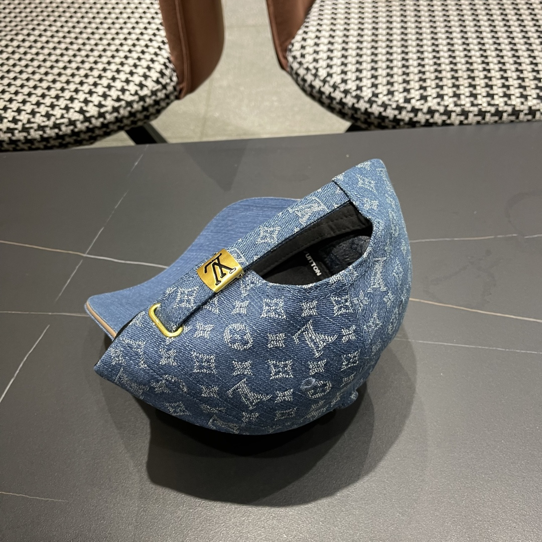  LV(路易威登)新款原单棒球帽，11开模订制，原版牛仔布料，做工细致完美，质量超赞，基础头围56，贴片