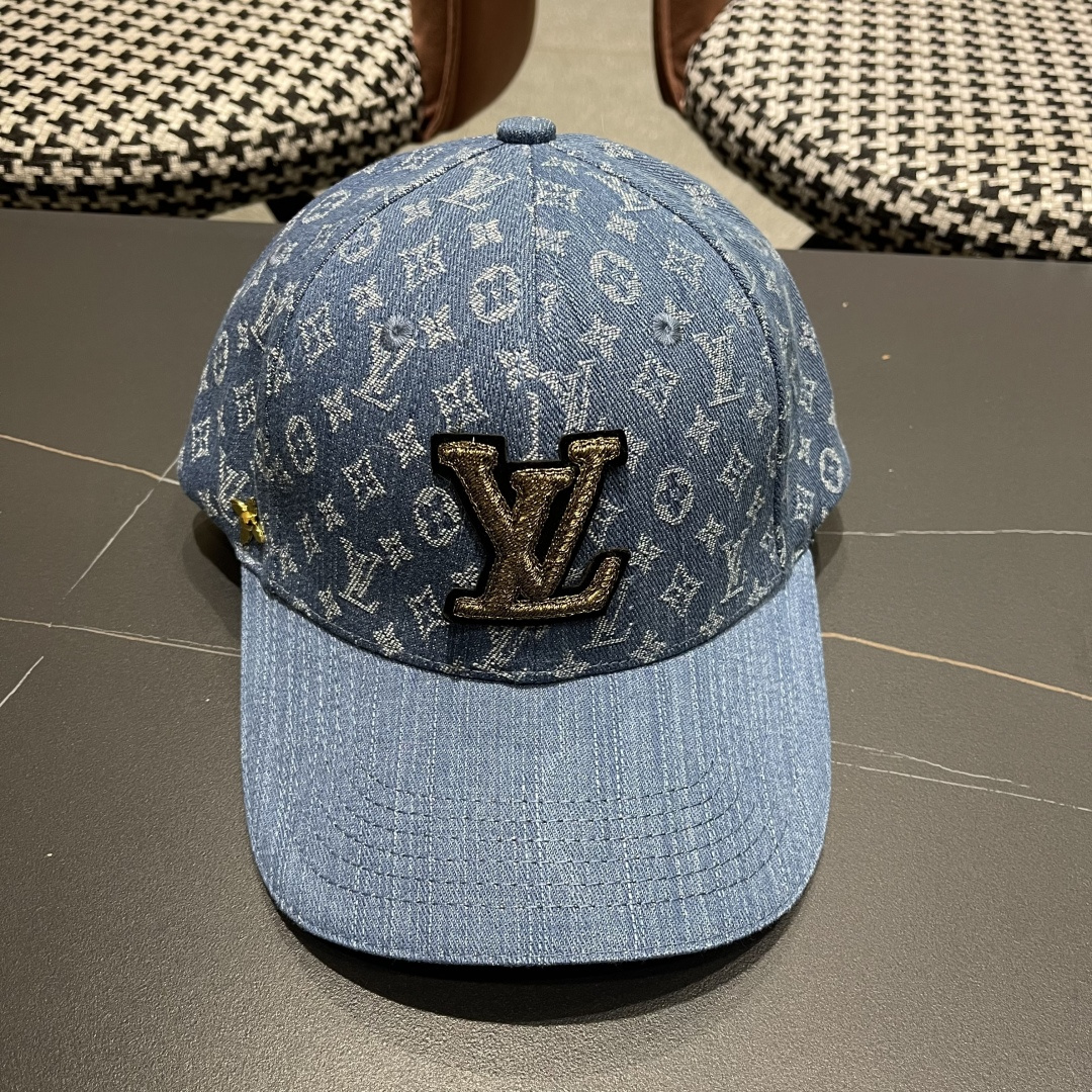  LV(路易威登)新款原单棒球帽，11开模订制，原版牛仔布料，做工细致完美，质量超赞，基础头围56，贴片