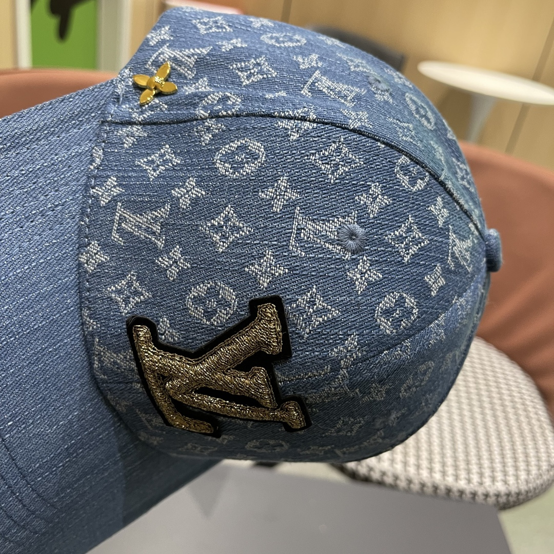  LV(路易威登)新款原单棒球帽，11开模订制，原版牛仔布料，做工细致完美，质量超赞，基础头围56，贴片