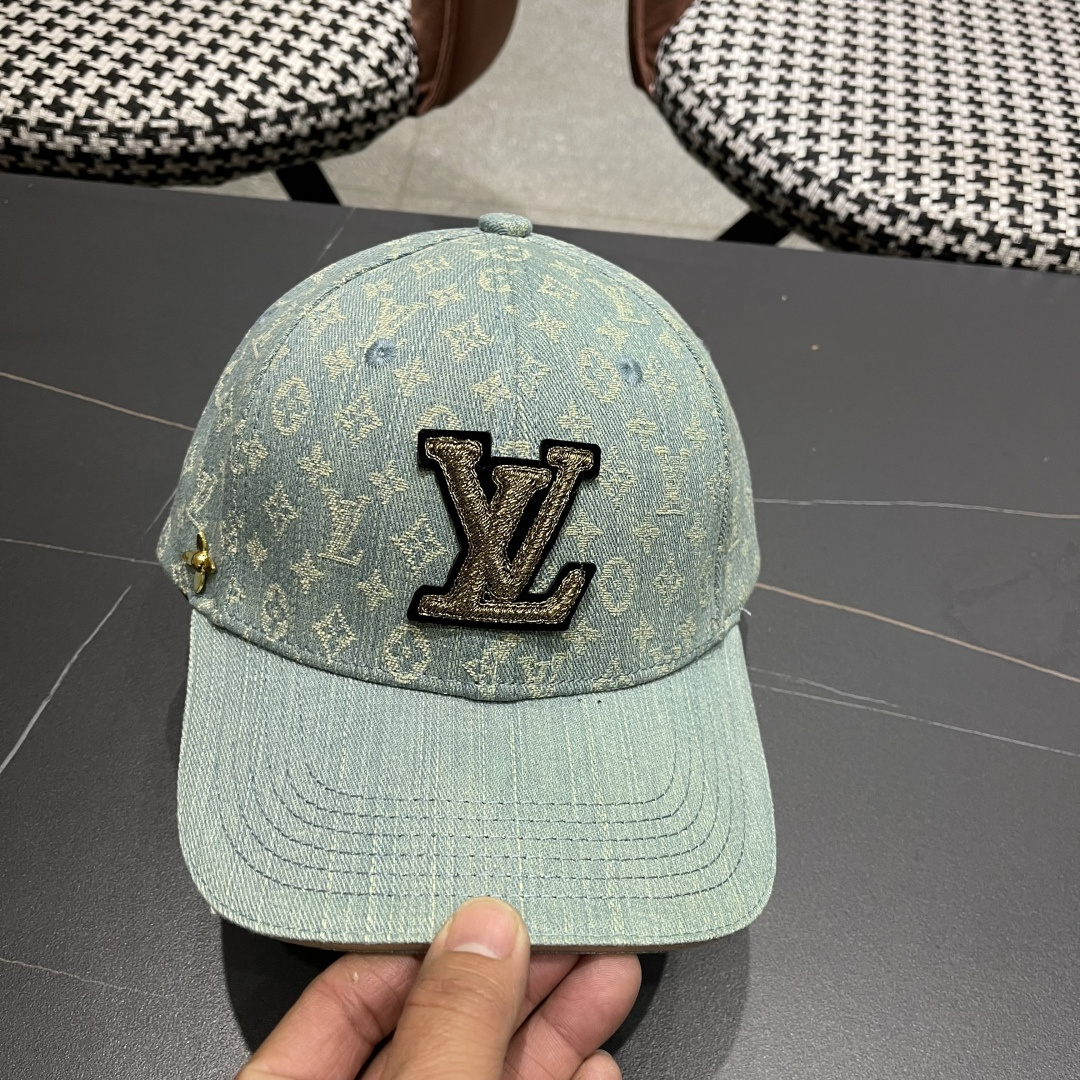  LV(路易威登)新款原单棒球帽，11开模订制，原版牛仔布料，做工细致完美，质量超赞，基础头围56，贴片
