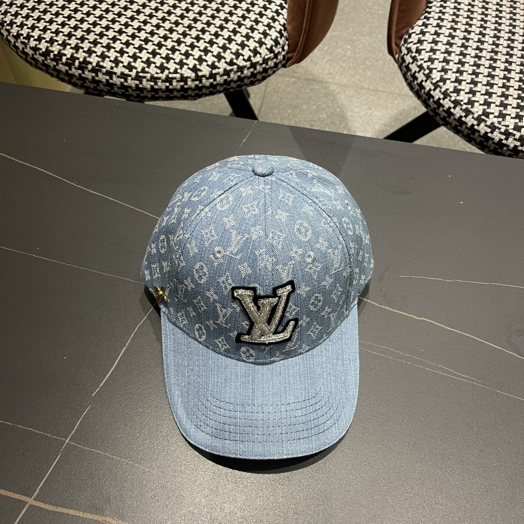  LV(路易威登)新款原单棒球帽，11开模订制，原版牛仔布料，做工细致完美，质量超赞，基础头围56，贴片