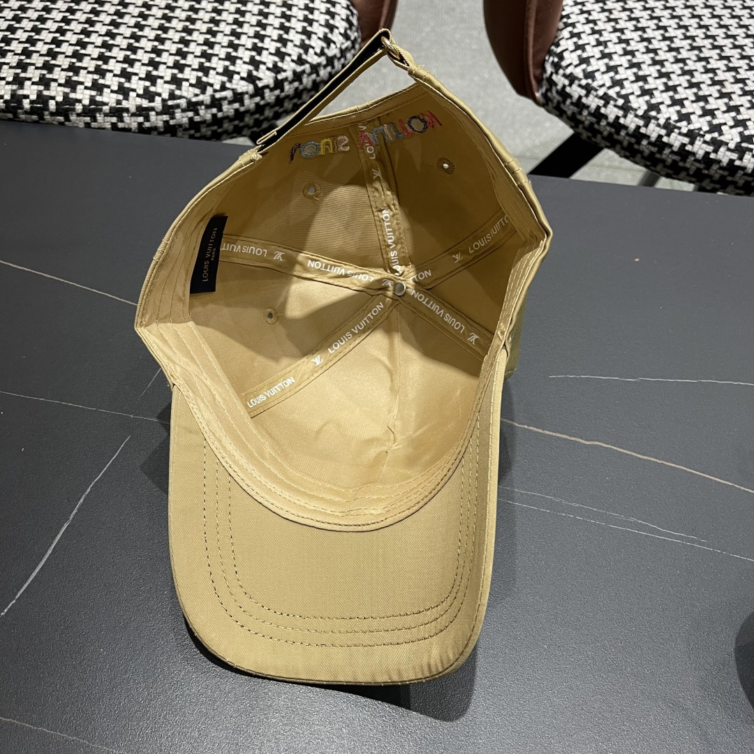  路易威登棒球帽 LouisVuitton😍新款LV棒球帽高端大气，百搭款🤗男女通用！跑量！