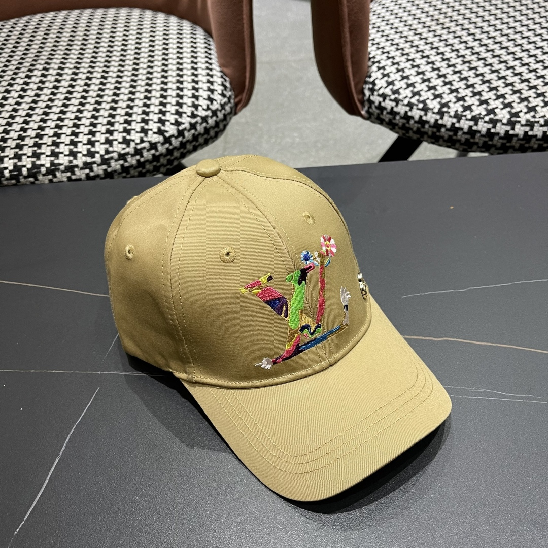  路易威登棒球帽 LouisVuitton😍新款LV棒球帽高端大气，百搭款🤗男女通用！跑量！