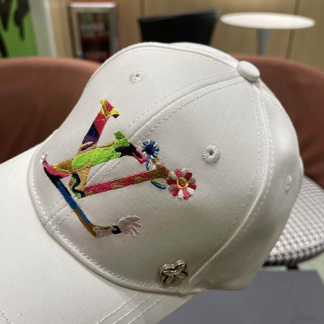  路易威登棒球帽 LouisVuitton😍新款LV棒球帽高端大气，百搭款🤗男女通用！跑量！