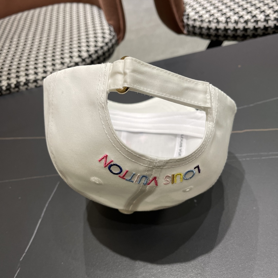  路易威登棒球帽 LouisVuitton😍新款LV棒球帽高端大气，百搭款🤗男女通用！跑量！