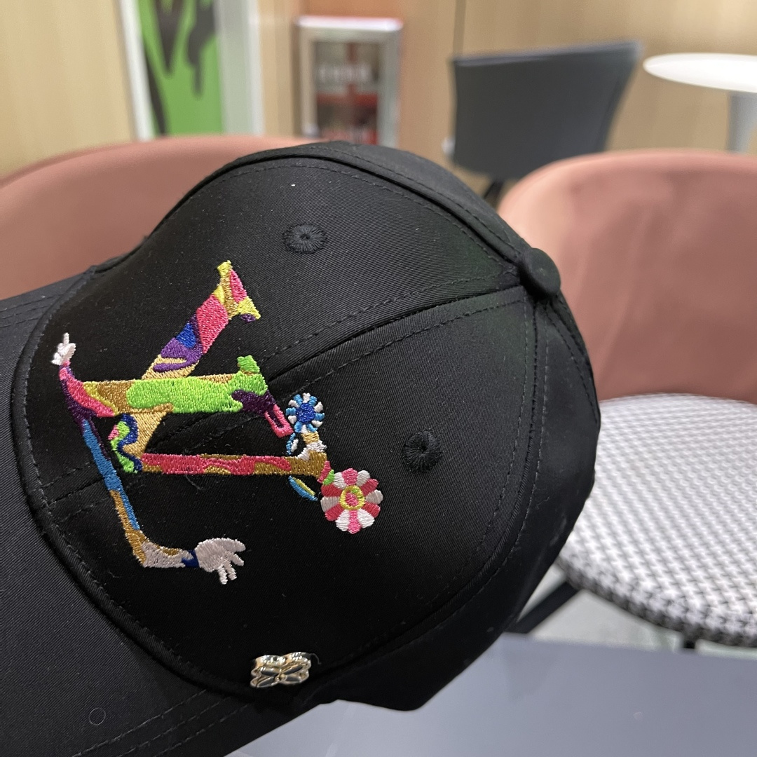 路易威登棒球帽 LouisVuitton😍新款LV棒球帽高端大气，百搭款🤗男女通用！跑量！