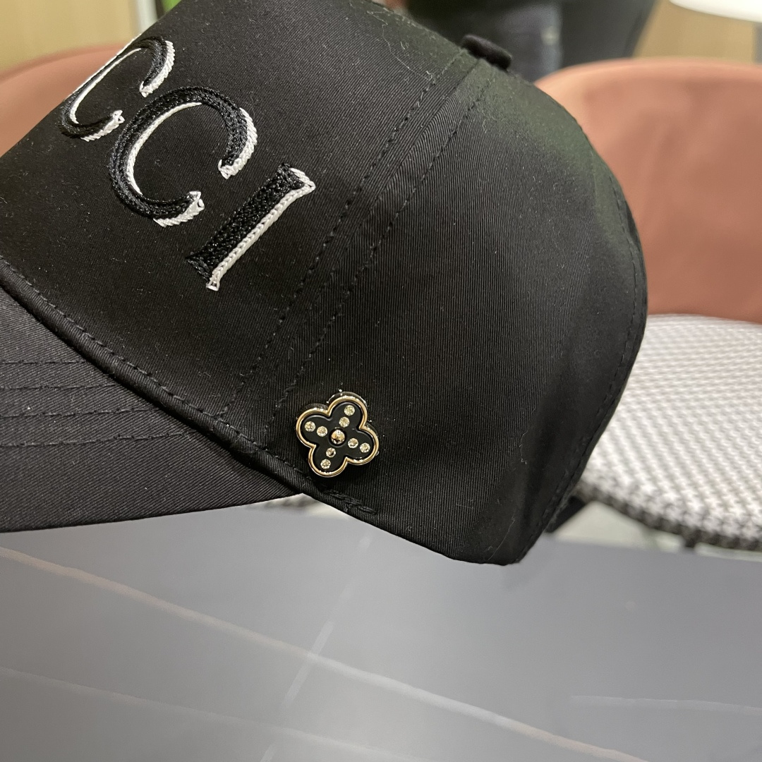  P古奇棒球帽♥️GUCCI🧢官网新品，棒球帽，原单品质火爆来袭 🔥🎩 工艺非常精美 高档大气上档次！低