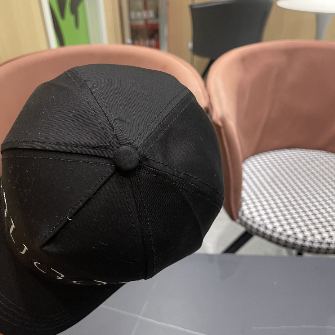  P古奇棒球帽♥️GUCCI🧢官网新品，棒球帽，原单品质火爆来袭 🔥🎩 工艺非常精美 高档大气上档次！低