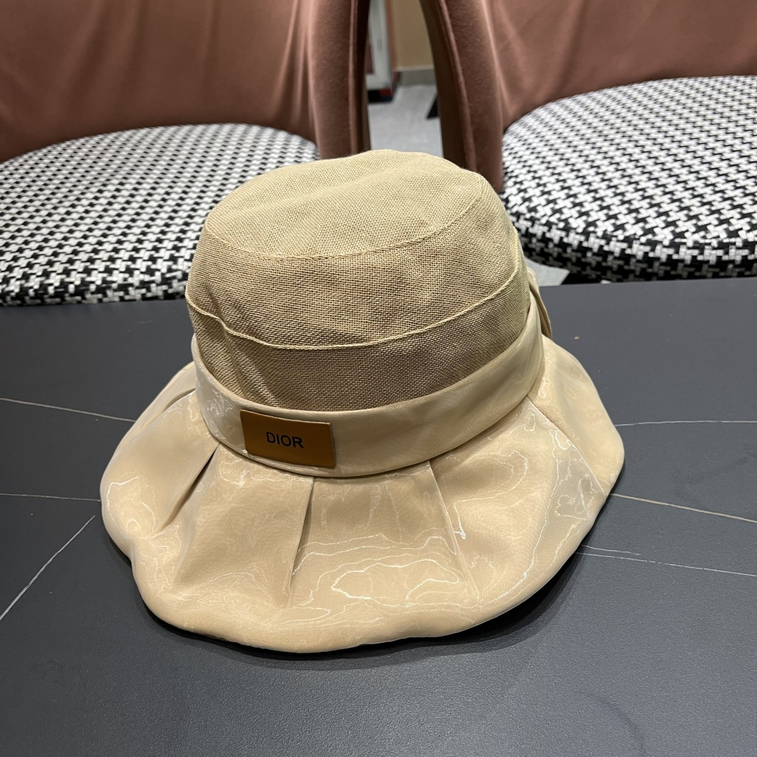  DIOR迪奥渔夫帽女春季海边度假甜美防晒遮阳帽，出街必备
