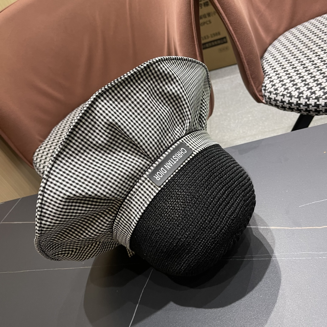  DIOR 迪奥 夏季格子蝴蝶结渔夫帽子女防紫外线大檐遮脸太阳帽