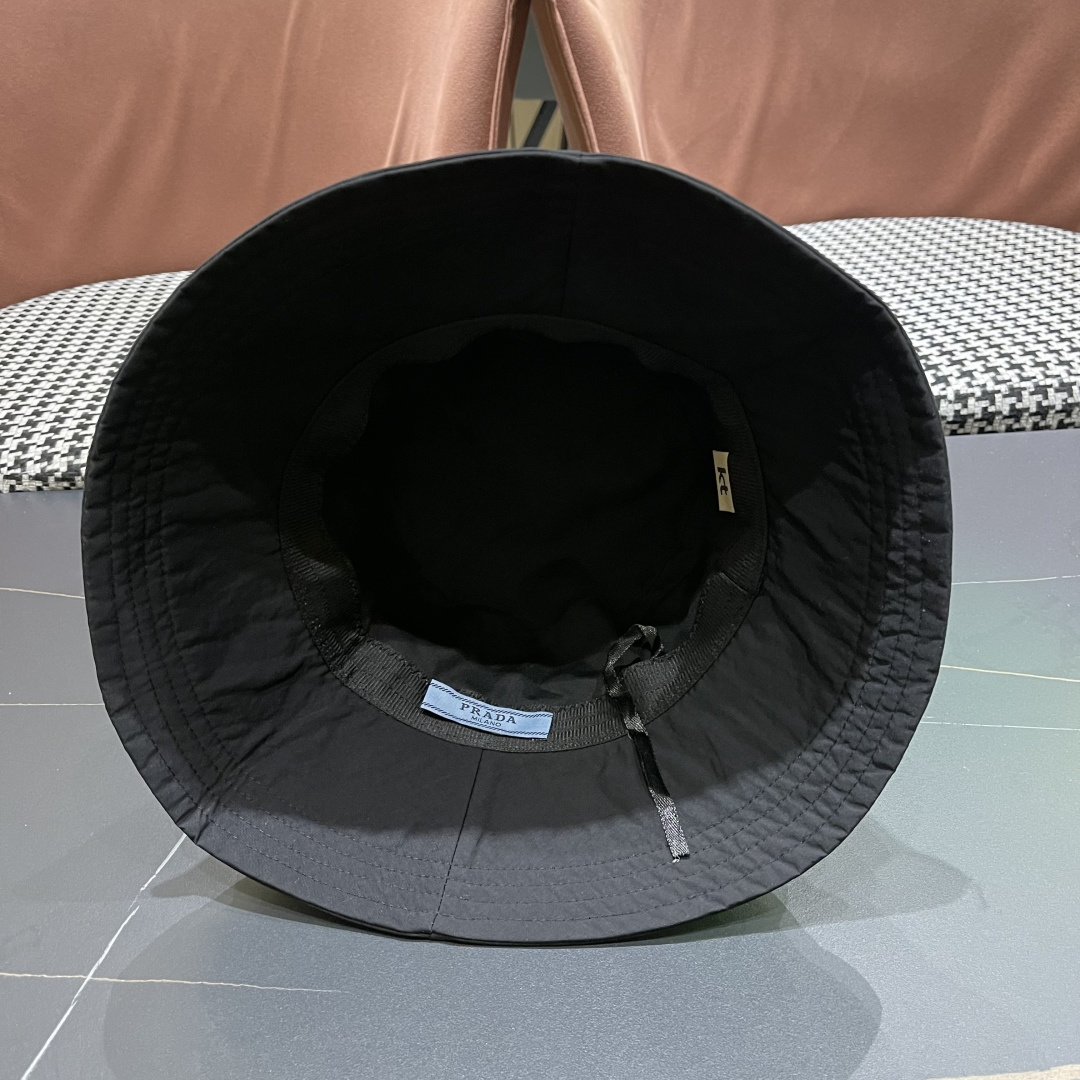  普拉达Prada帽子女渔夫帽春夏韩版百搭纯色韩国东大门代购简约休闲水桶帽