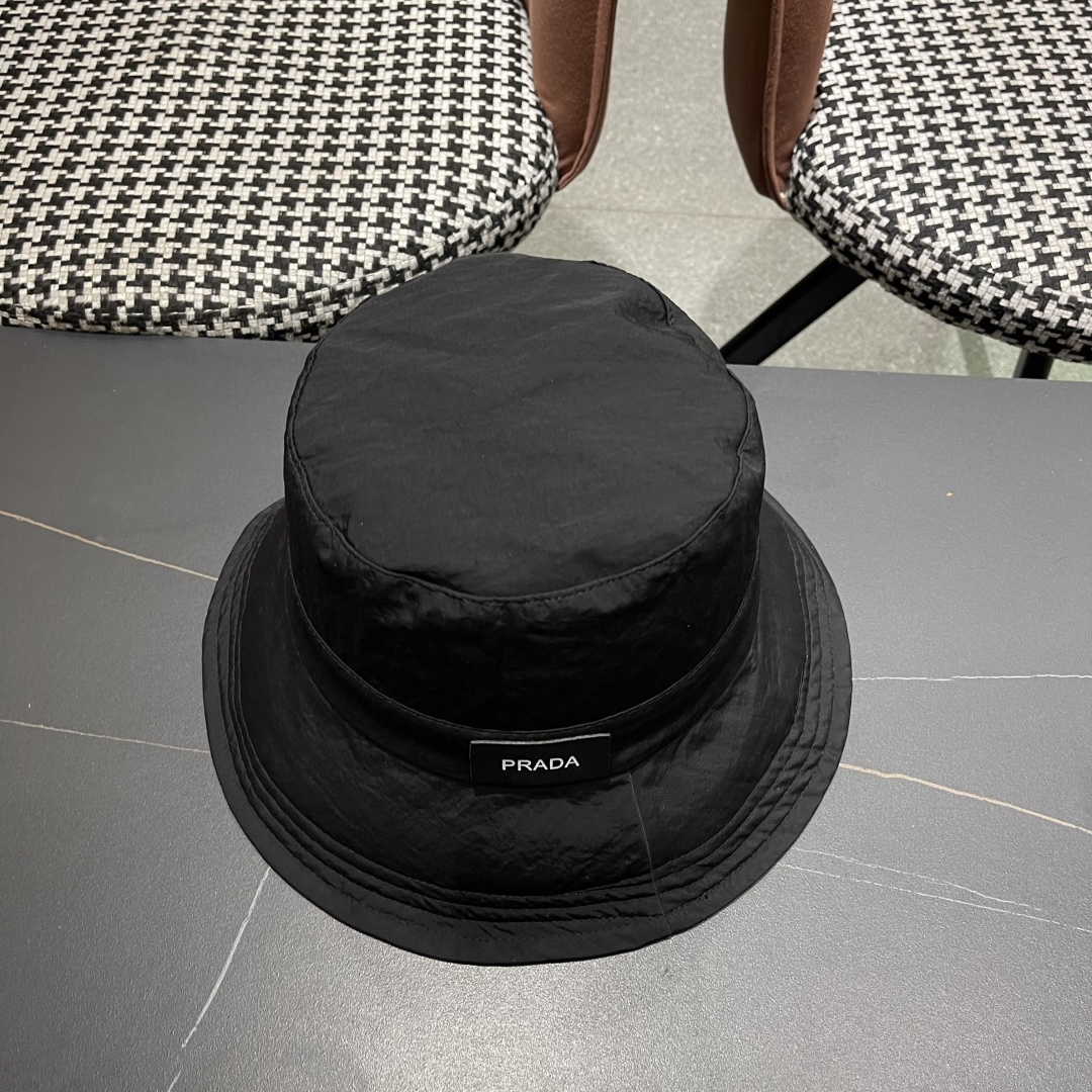  普拉达Prada帽子女渔夫帽春夏韩版百搭纯色韩国东大门代购简约休闲水桶帽