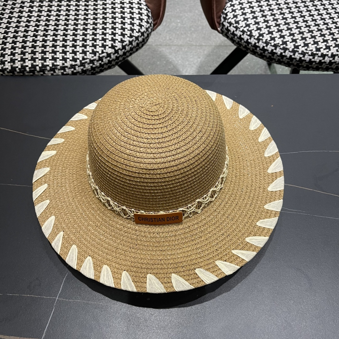  DIOR迪奥2025新款草编渔夫帽女春季海边度假大帽檐甜美防晒草帽遮阳帽