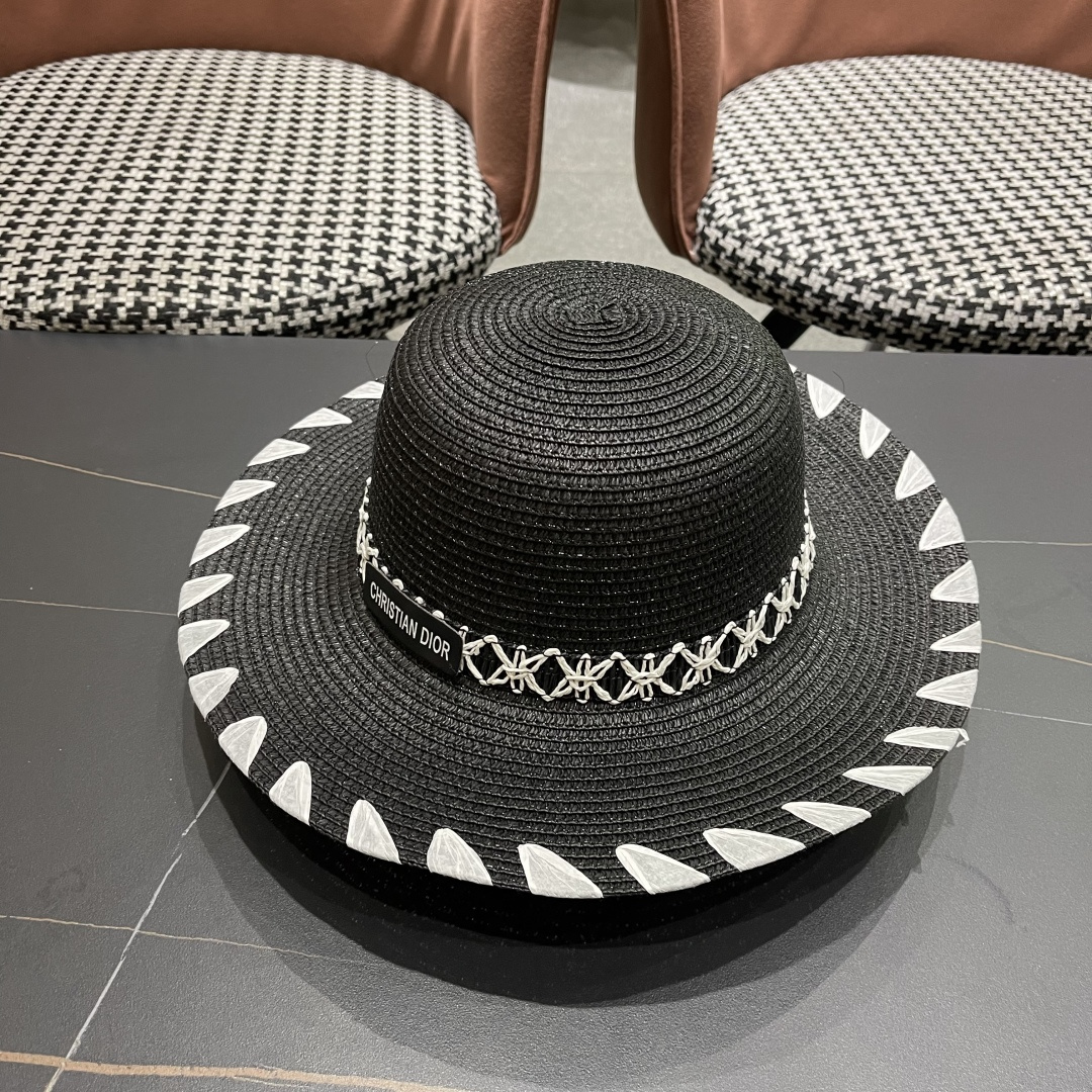  DIOR迪奥2025新款草编渔夫帽女春季海边度假大帽檐甜美防晒草帽遮阳帽