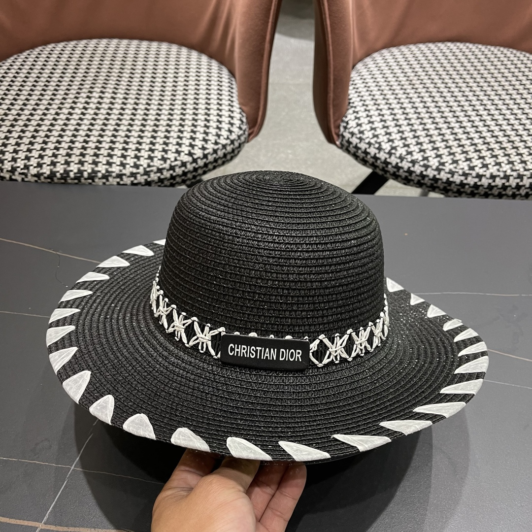  DIOR迪奥2025新款草编渔夫帽女春季海边度假大帽檐甜美防晒草帽遮阳帽