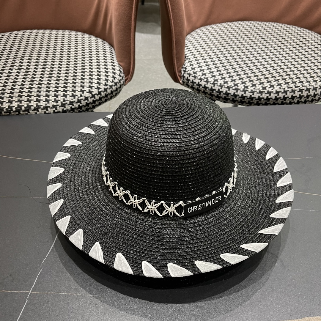  DIOR迪奥2025新款草编渔夫帽女春季海边度假大帽檐甜美防晒草帽遮阳帽