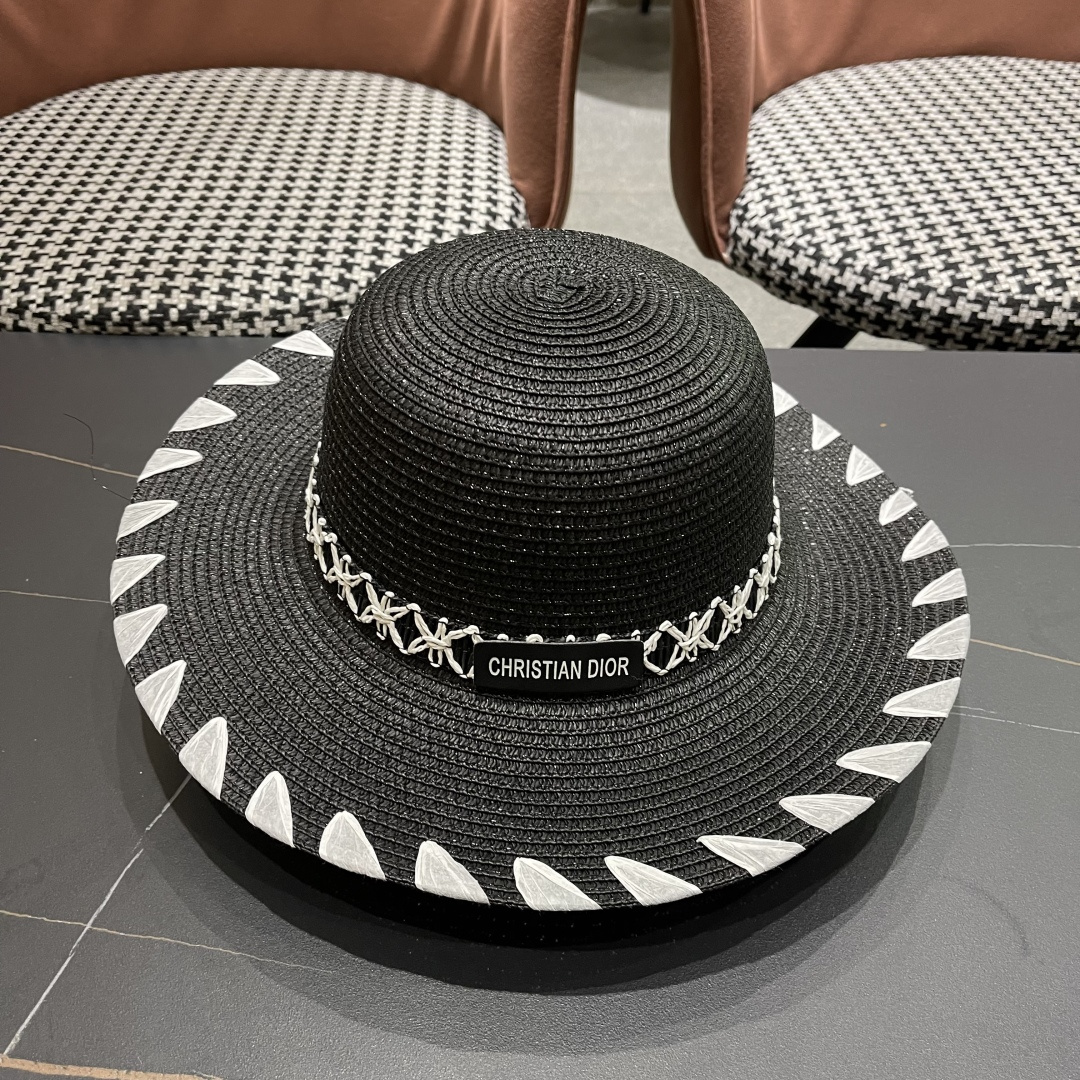  DIOR迪奥2025新款草编渔夫帽女春季海边度假大帽檐甜美防晒草帽遮阳帽