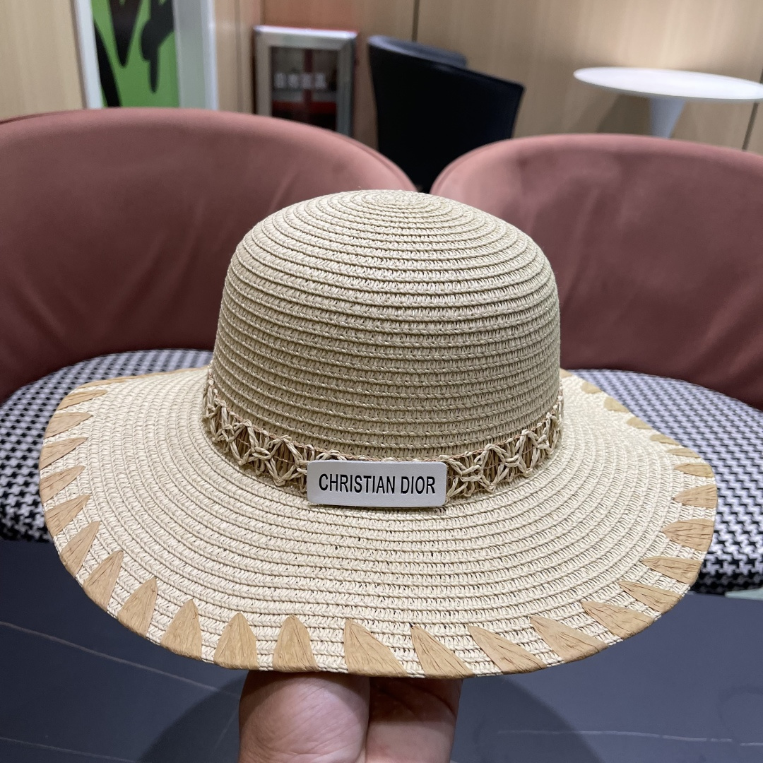  DIOR迪奥2025新款草编渔夫帽女春季海边度假大帽檐甜美防晒草帽遮阳帽