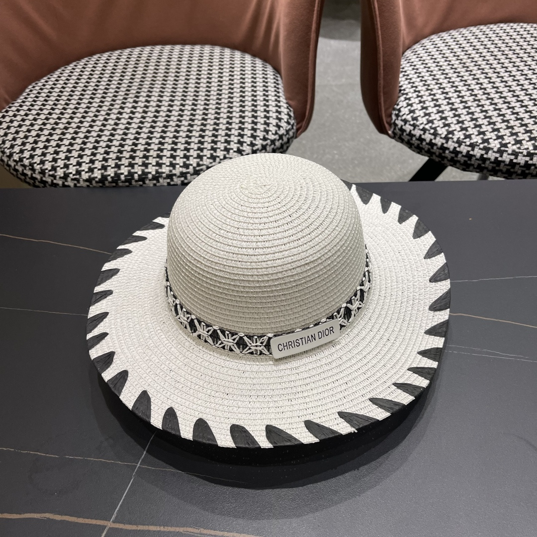  DIOR迪奥2025新款草编渔夫帽女春季海边度假大帽檐甜美防晒草帽遮阳帽