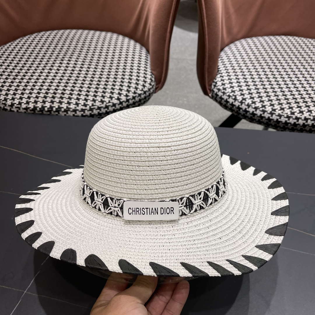  DIOR迪奥2025新款草编渔夫帽女春季海边度假大帽檐甜美防晒草帽遮阳帽
