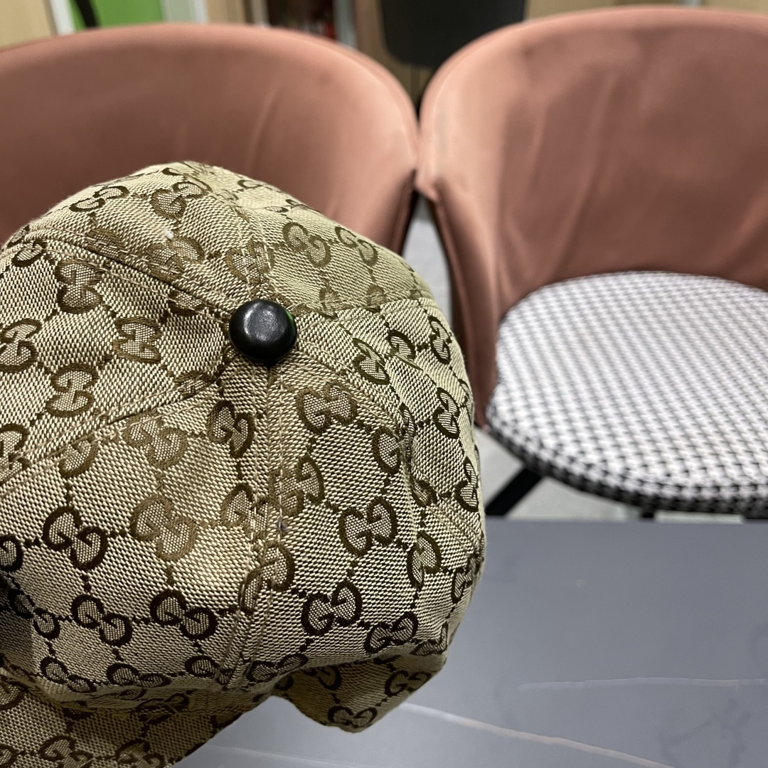 古奇棒球帽♥️GUCCI🧢官网新品，棒球帽，原单品质火爆来袭 🔥🎩 工艺非常精美 高档大气上档次！方便携