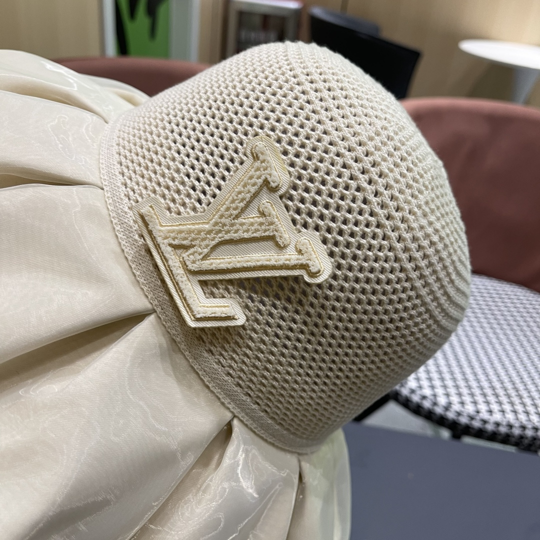 【LV路易威登】2025新款蝴蝶结折叠款遮阳大帽檐渔夫帽～简约大气,小香风遮阳效果一绝、随意折叠都不会变