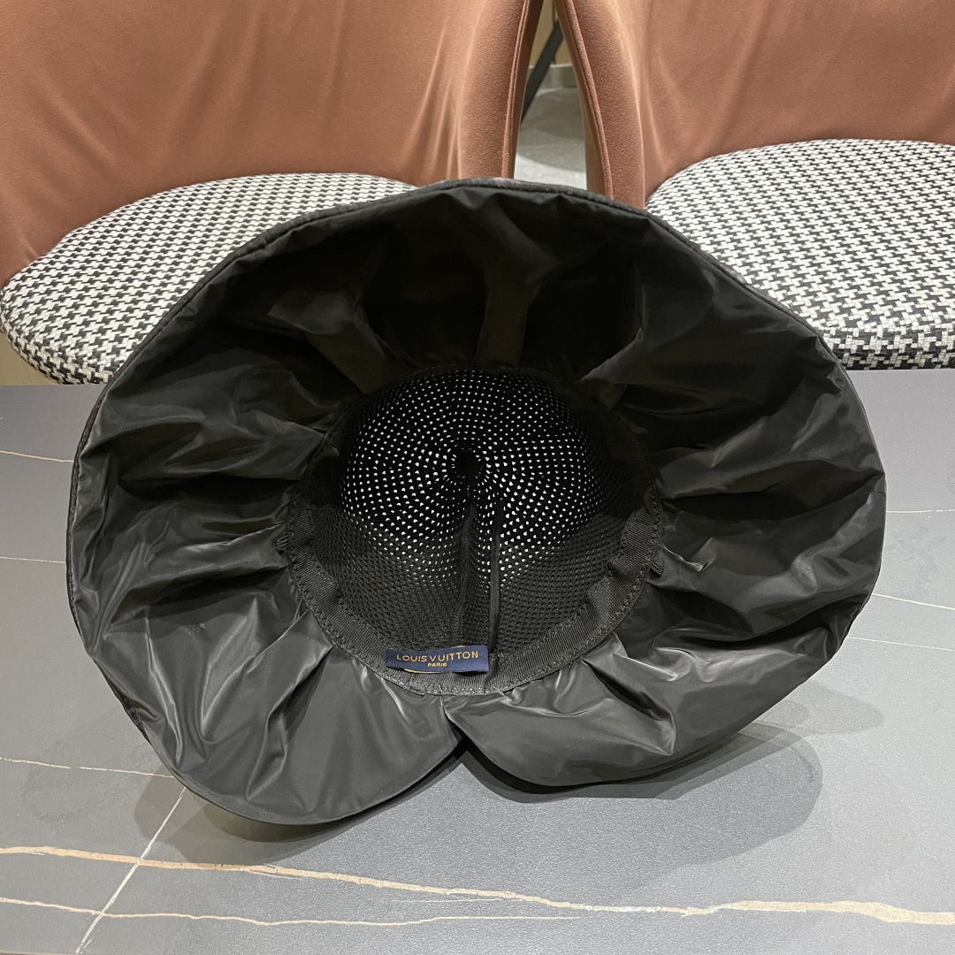 【LV路易威登】2025新款蝴蝶结折叠款遮阳大帽檐渔夫帽～简约大气,小香风遮阳效果一绝、随意折叠都不会变