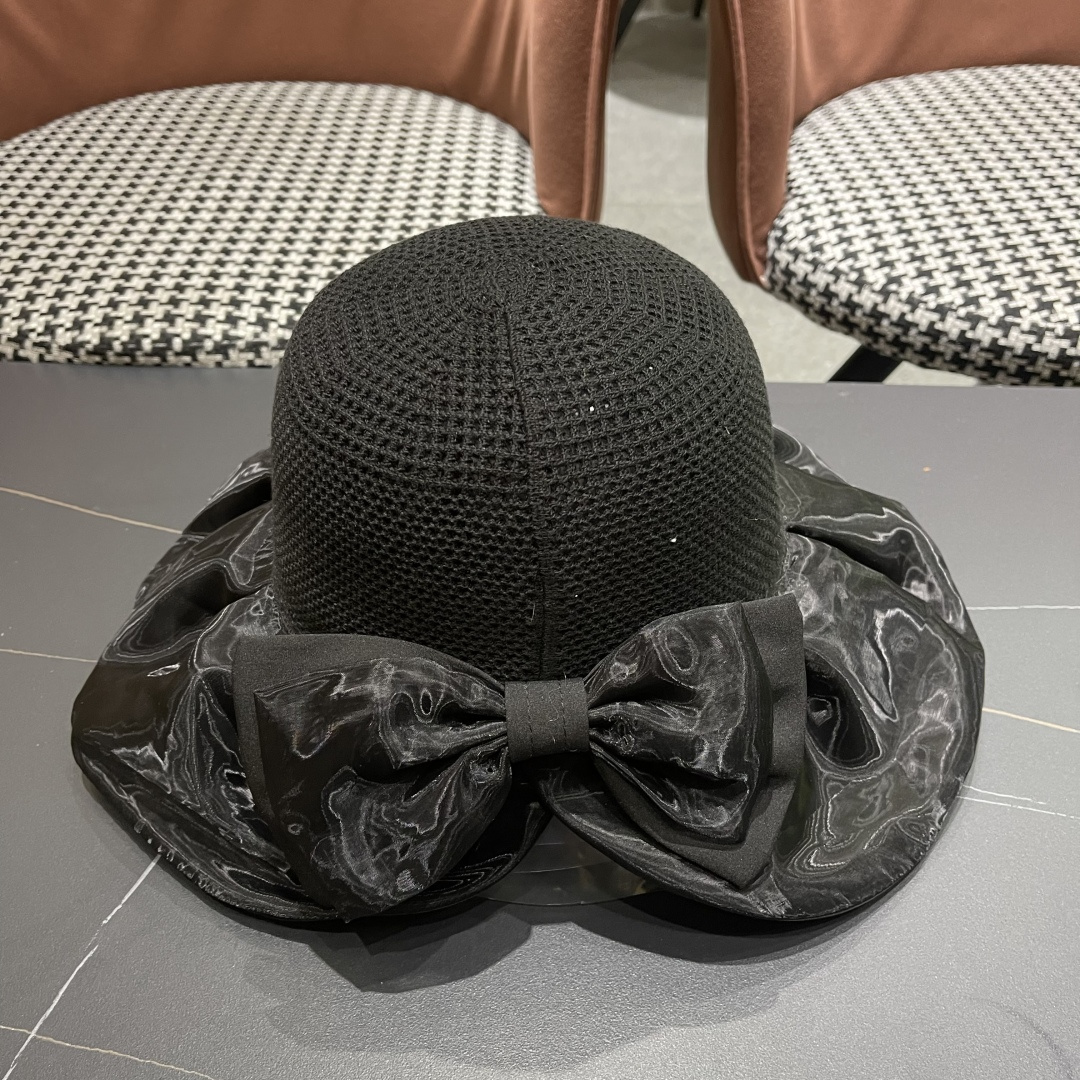 【LV路易威登】2025新款蝴蝶结折叠款遮阳大帽檐渔夫帽～简约大气,小香风遮阳效果一绝、随意折叠都不会变