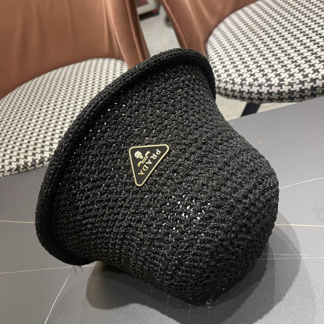 【PRADA普拉达】新款镂空小桶帽渔夫帽，可随意折叠，超好搭