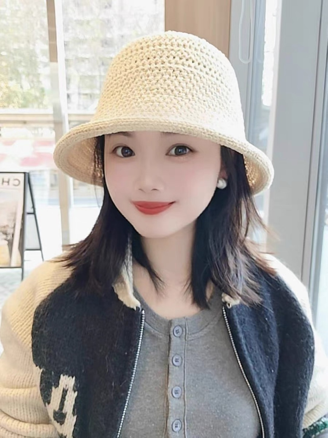 【PRADA普拉达】新款镂空小桶帽渔夫帽，可随意折叠，超好搭