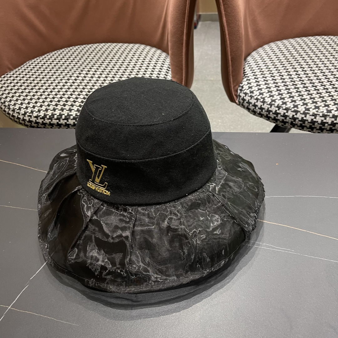  【LV路易威登】2025夏季薄款遮阳大帽檐渔夫帽～简约大气,
