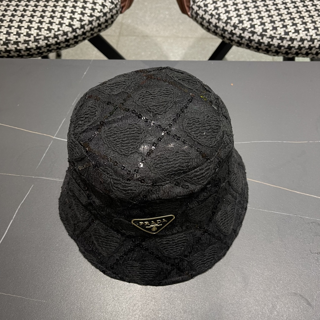  PRADA普拉达 夏季薄款蕾丝亮片显脸小渔夫帽高级感防晒遮阳帽子女夏季百搭太阳帽