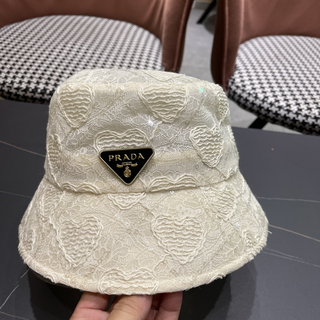  PRADA普拉达 夏季薄款蕾丝亮片显脸小渔夫帽高级感防晒遮阳帽子女夏季百搭太阳帽