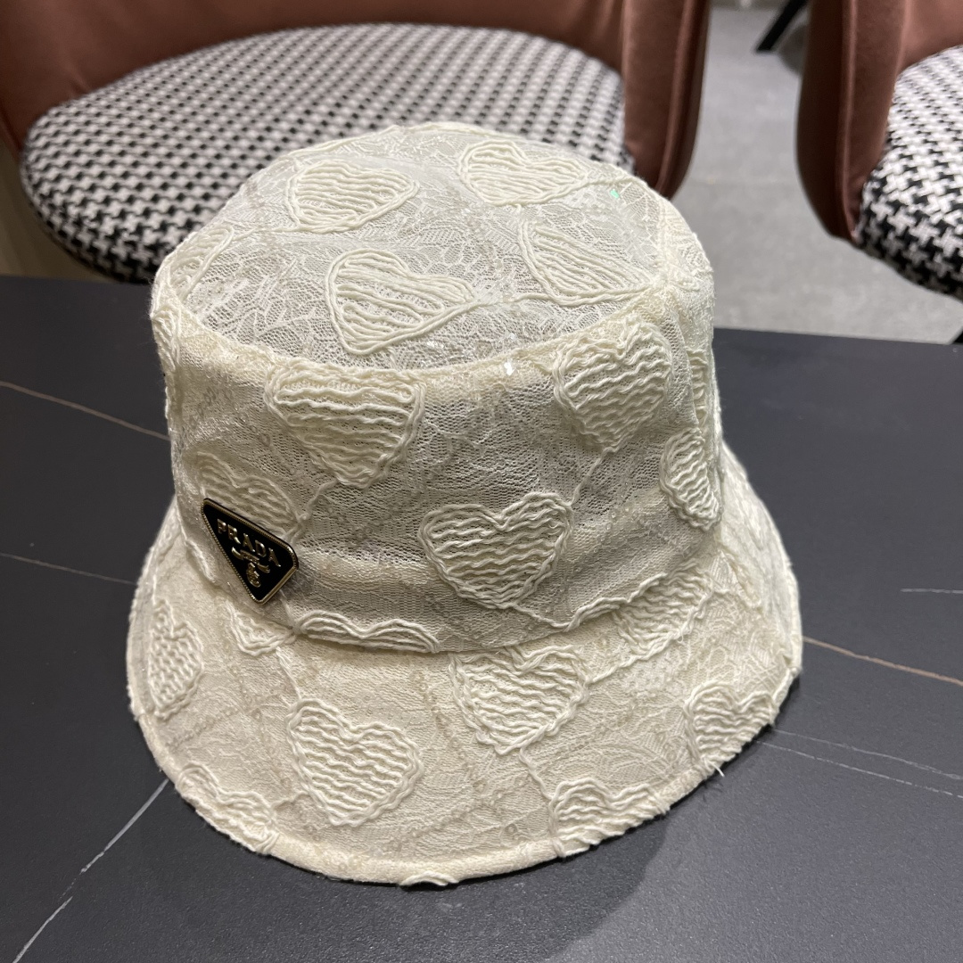  PRADA普拉达 夏季薄款蕾丝亮片显脸小渔夫帽高级感防晒遮阳帽子女夏季百搭太阳帽