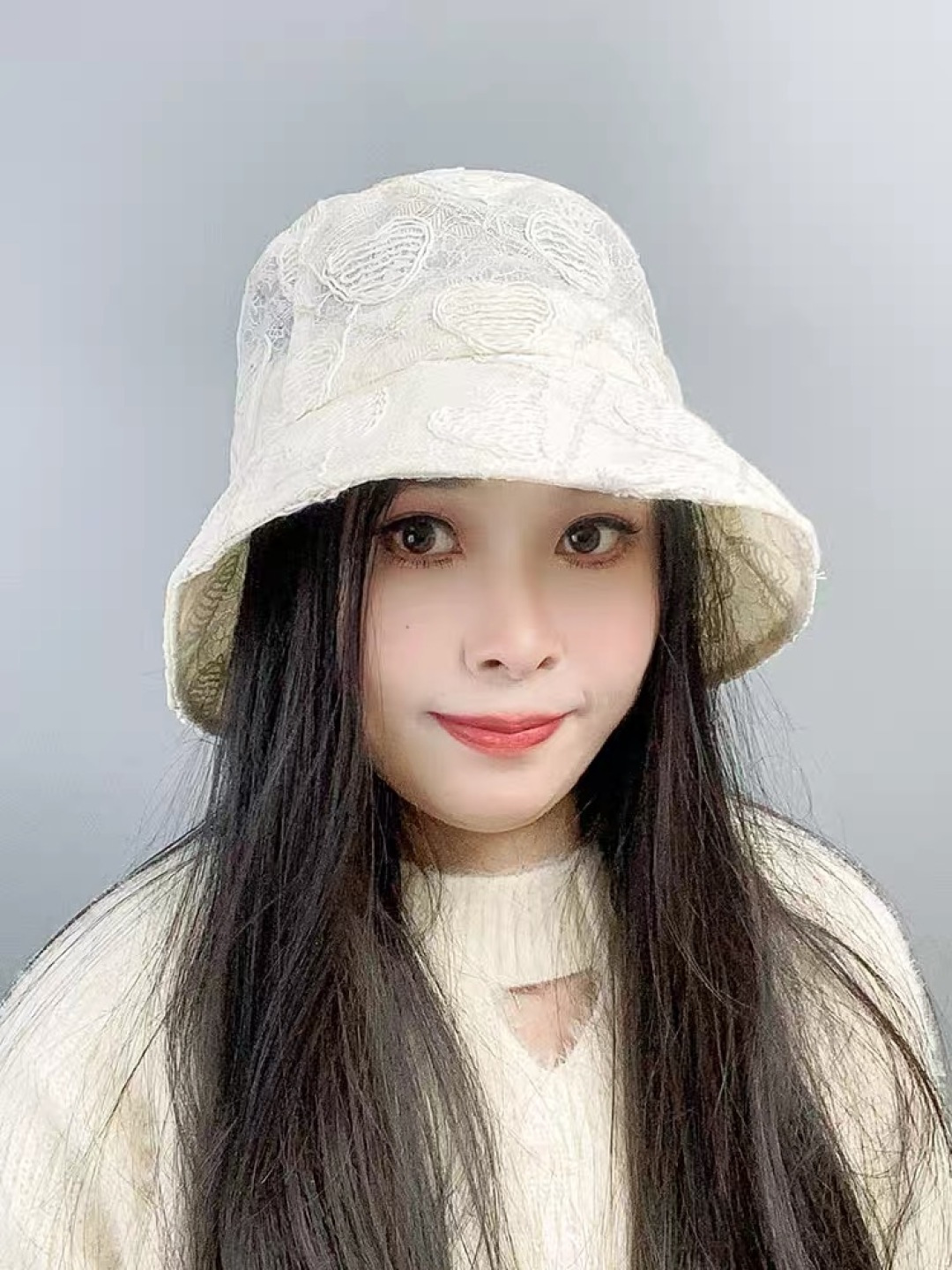  PRADA普拉达 夏季薄款蕾丝亮片显脸小渔夫帽高级感防晒遮阳帽子女夏季百搭太阳帽