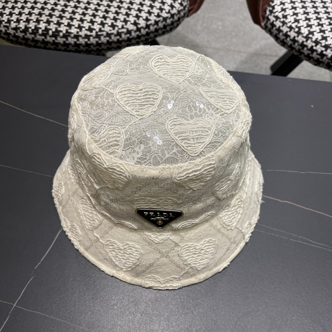  PRADA普拉达 夏季薄款蕾丝亮片显脸小渔夫帽高级感防晒遮阳帽子女夏季百搭太阳帽