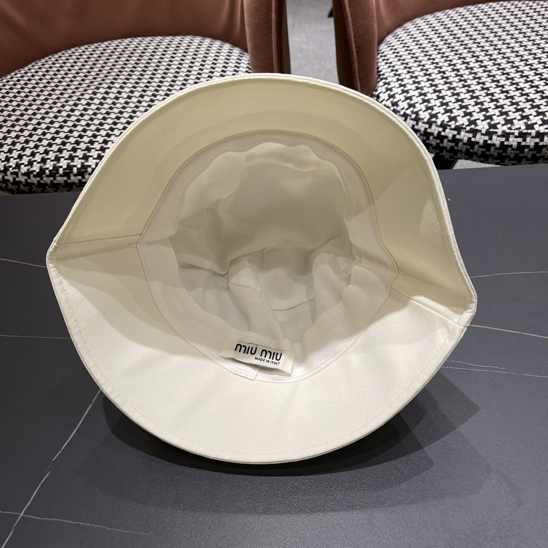  谬谬夏季新款日系小众设计风格渔夫帽简约尚时风，男女同款！高质品，尊享品质感！