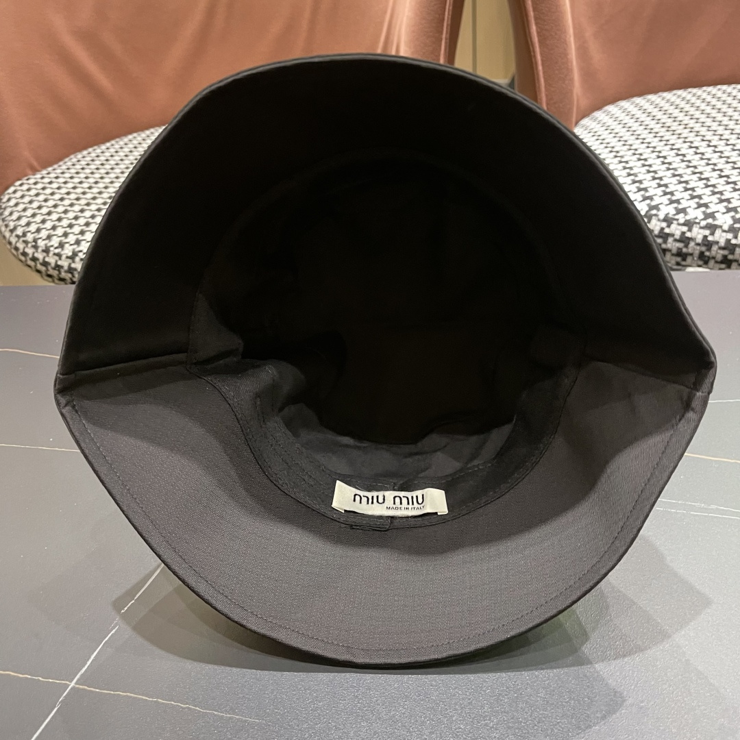  谬谬夏季新款日系小众设计风格渔夫帽简约尚时风，男女同款！高质品，尊享品质感！