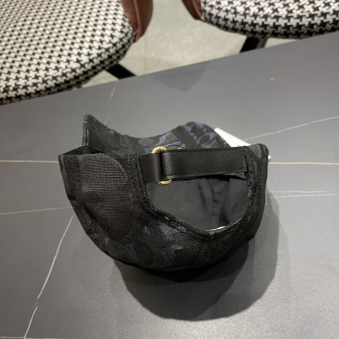  Dior(迪奥)新款原单棒球帽，专柜断货热门，11开模订制，轻盈透气！质量超赞，基础头围56，贴片可调