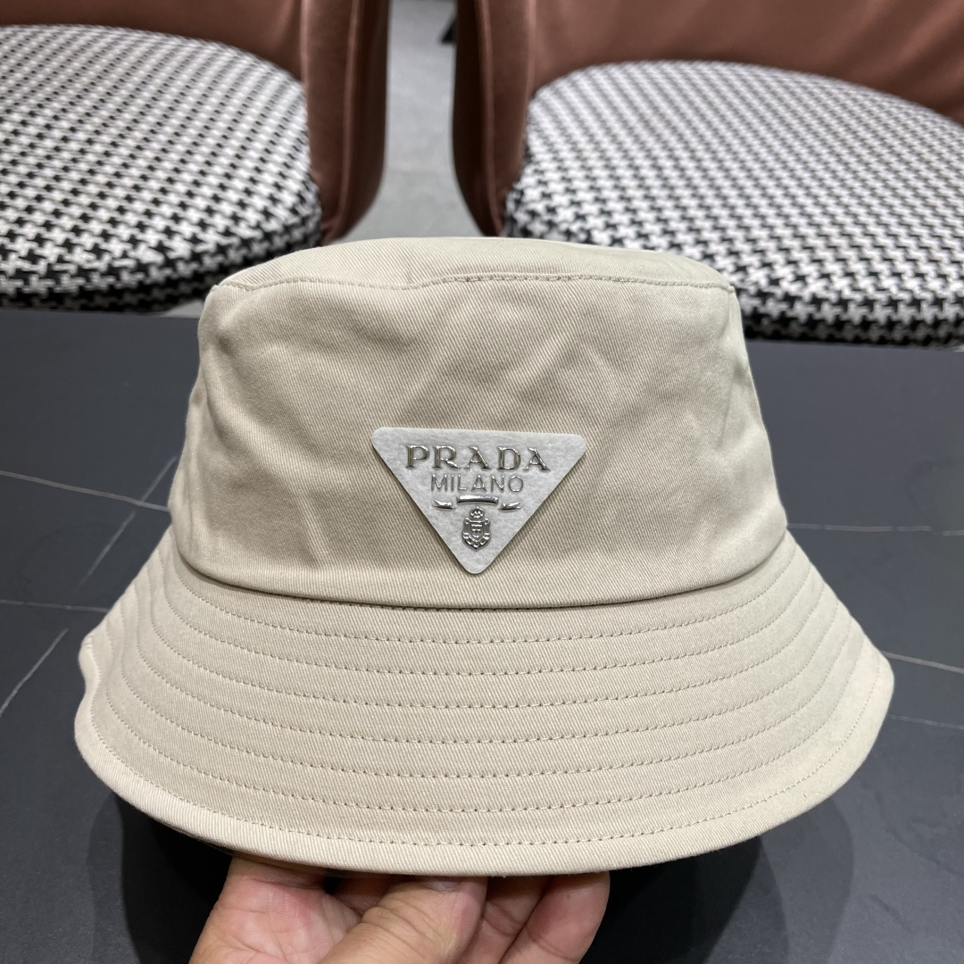  普拉达Prada 2025春夏季百搭渔夫帽女夏小帽檐平顶盆帽子