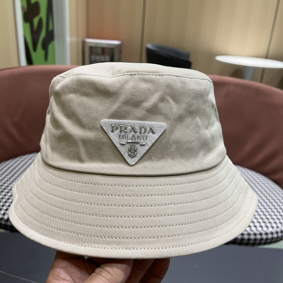  普拉达Prada 2025春夏季百搭渔夫帽女夏小帽檐平顶盆帽子