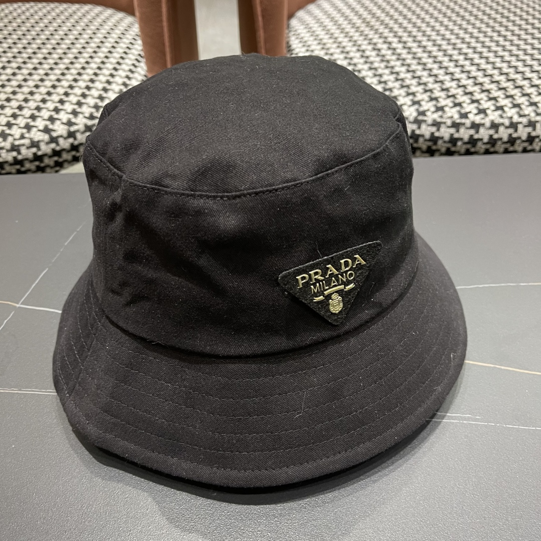  普拉达Prada 2025春夏季百搭渔夫帽女夏小帽檐平顶盆帽子